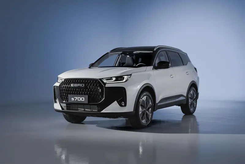 EBRO S700, foto oficial de EBRO